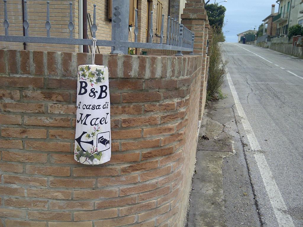 B&B A Casa Di Mael San Costanzo Exteriér fotografie