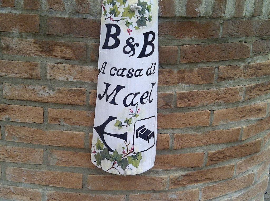 B&B A Casa Di Mael San Costanzo Exteriér fotografie